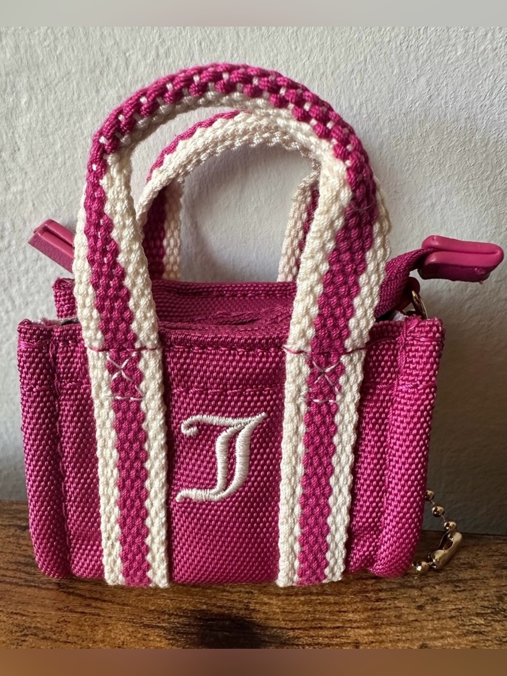 Juicy Couture Pink & White Mini Tote Bag Charm Keychain with Embroidered J NWOT - Picture 1 of 5